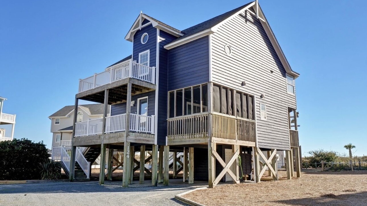 Photo of Outdoor in Village of Stump Sound