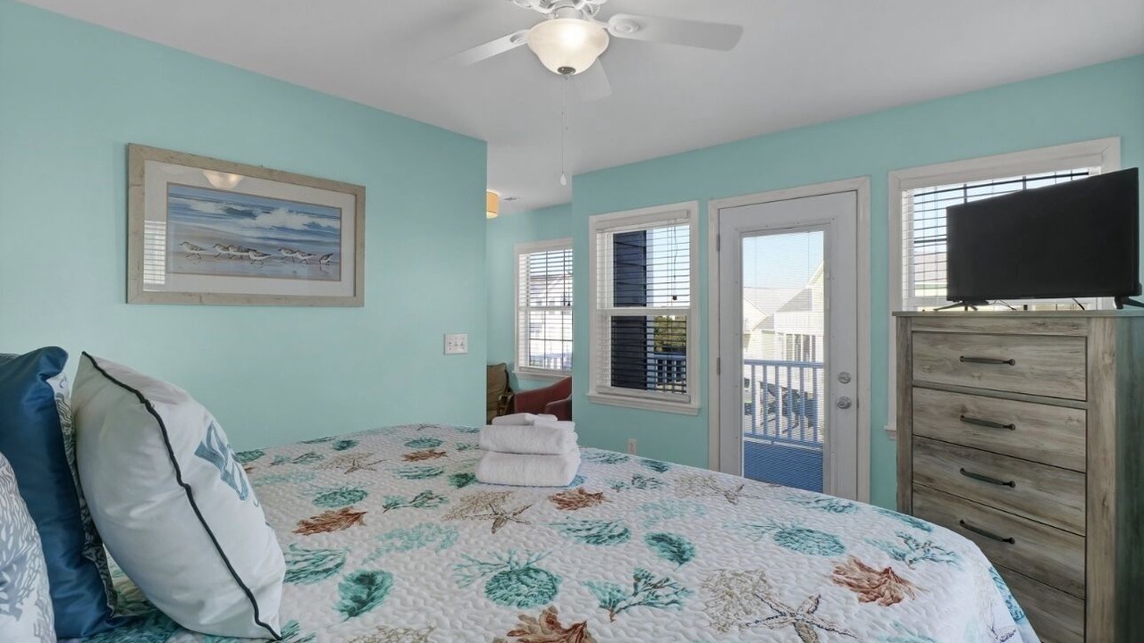 Photo of Bedroom in Village of Stump Sound
