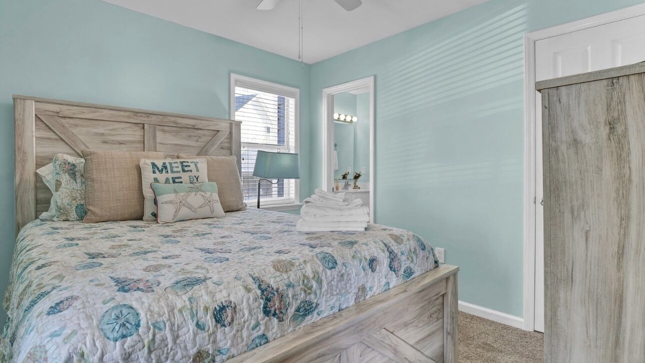 Photo of Bedroom in Village of Stump Sound