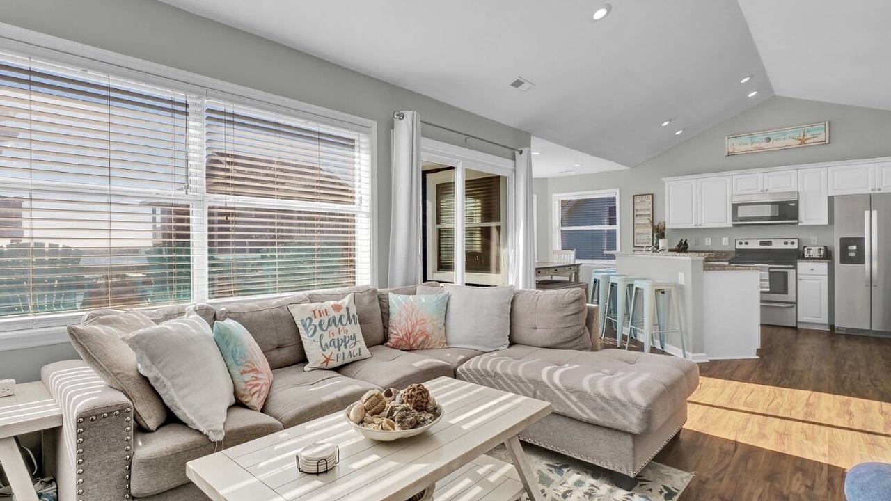 Photo of Livingroom in Village of Stump Sound