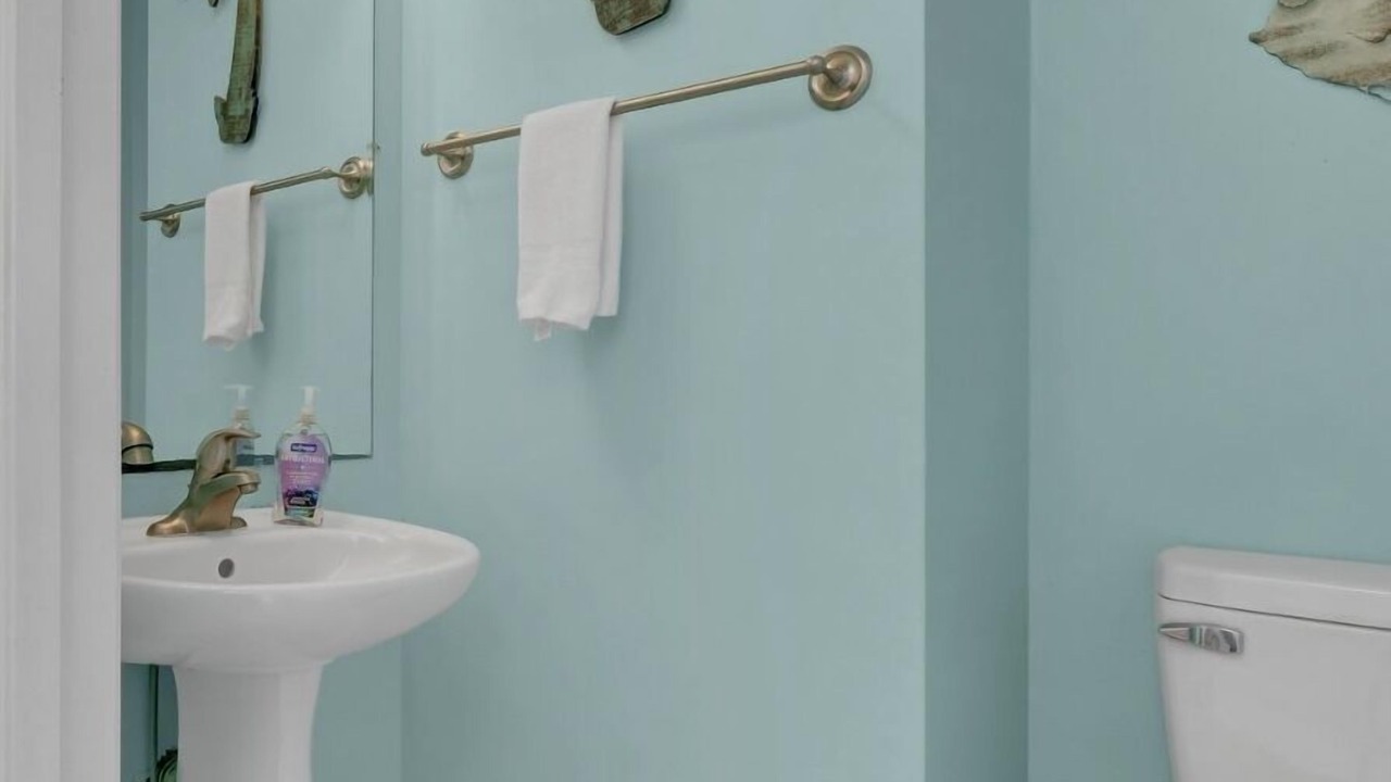 Photo of Bathroom in Village of Stump Sound