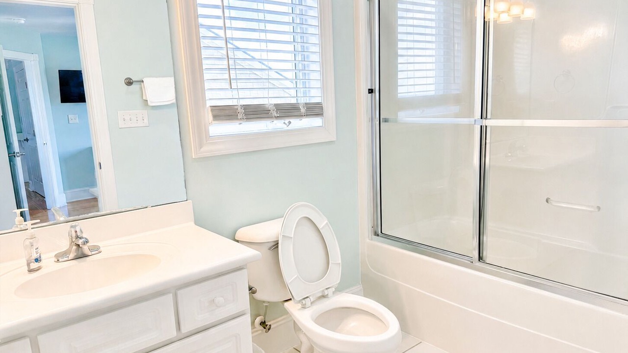 Photo of Bathroom in Emerald Isle