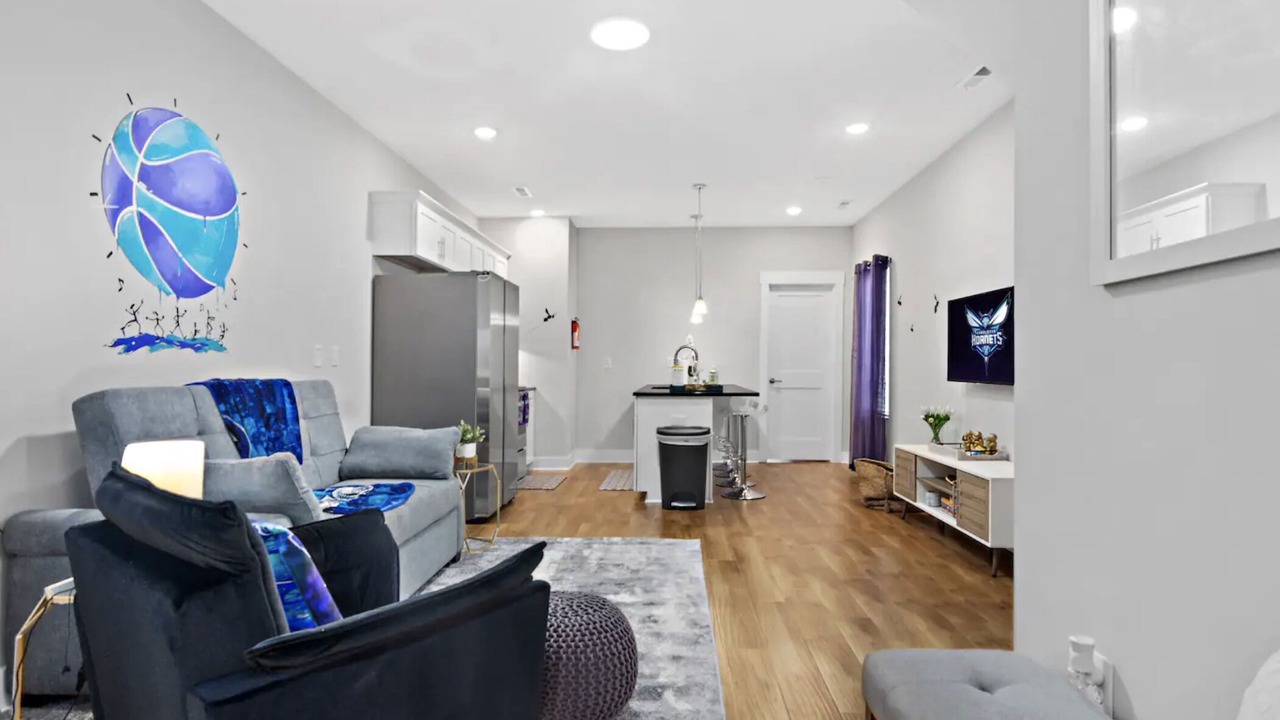 Photo of Livingroom in Third Ward