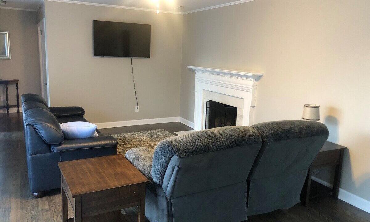 Photo of Livingroom in Hickory