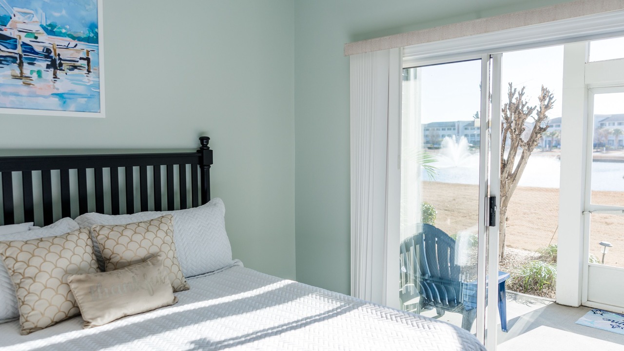 Photo of Bedroom in Carolina Yacht Landing