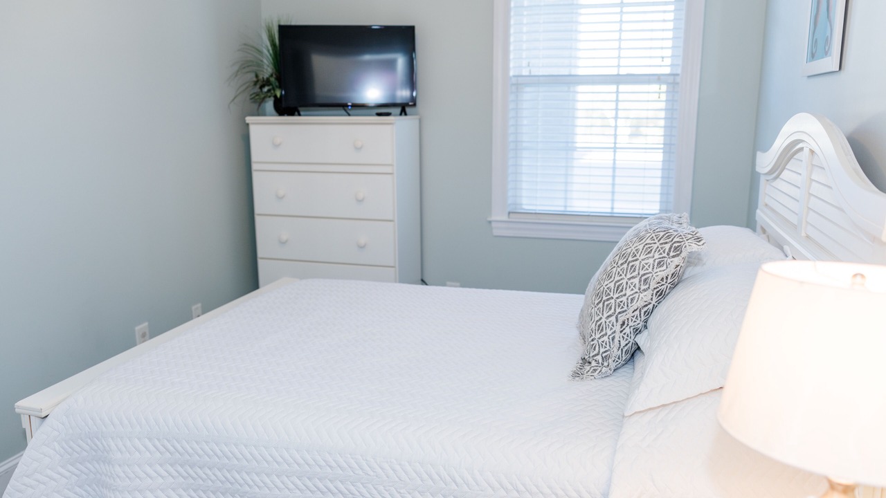 Photo of Bedroom in Carolina Yacht Landing