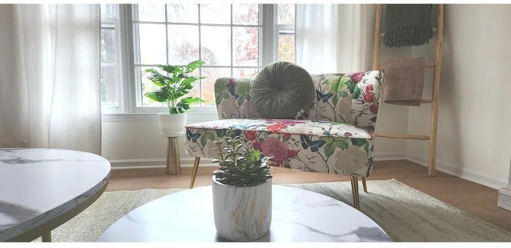 Photo of Livingroom in Matthews