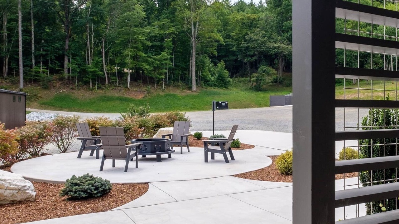 Photo of Others in Balsam Grove