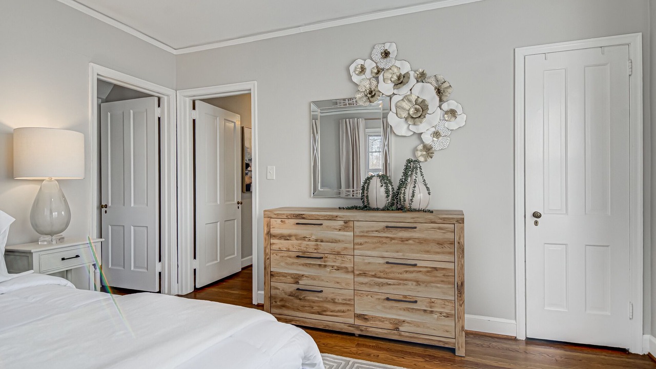 Photo of Bedroom in Lindley Park
