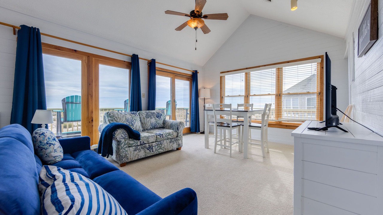 Photo of Livingroom in Farrow Shores