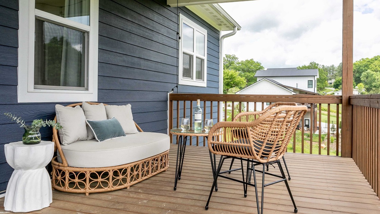Photo of Outdoor in Weaverville