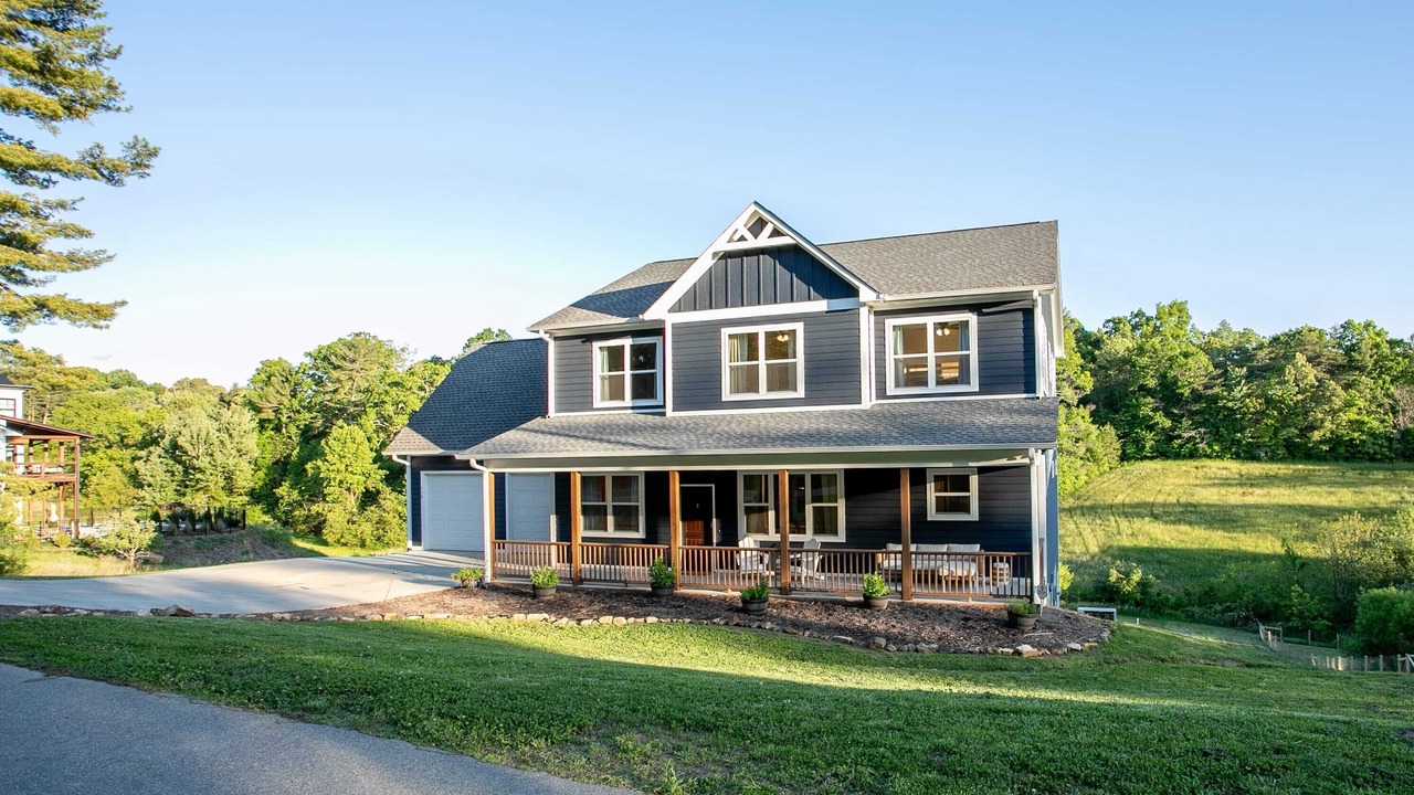 Photo of Outdoor in Weaverville