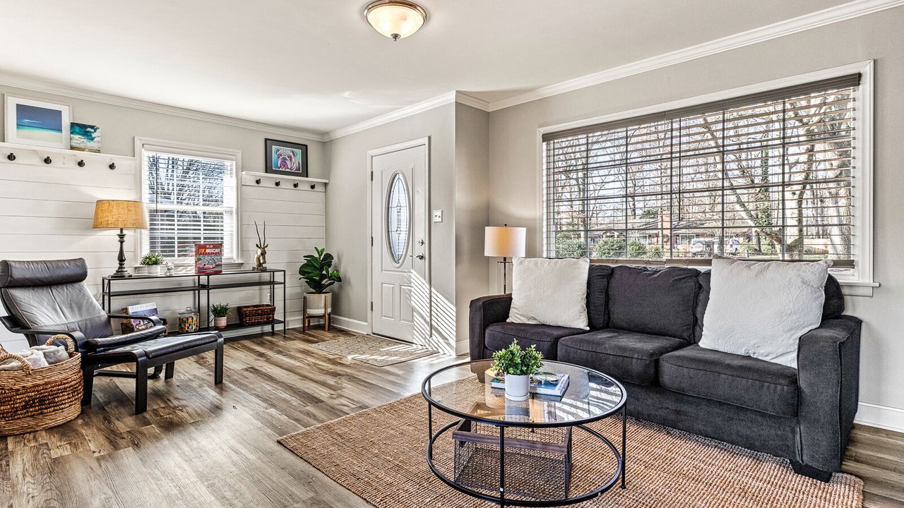 Photo of Livingroom in Mooresville