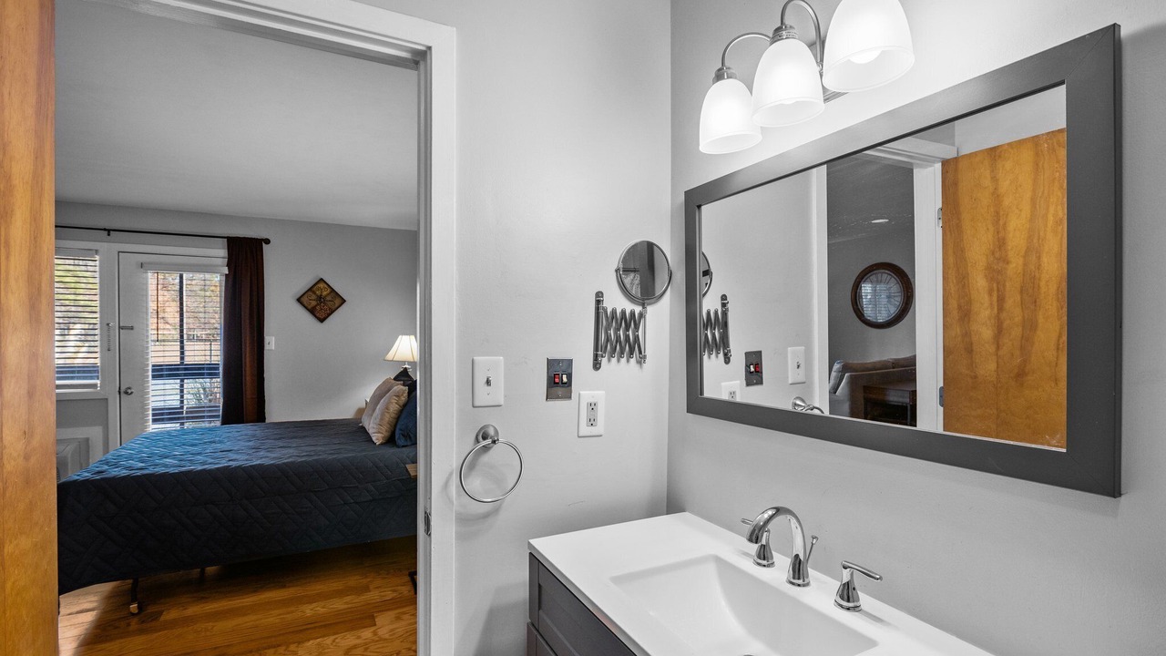 Photo of Bedroom in Fairfield Harbour