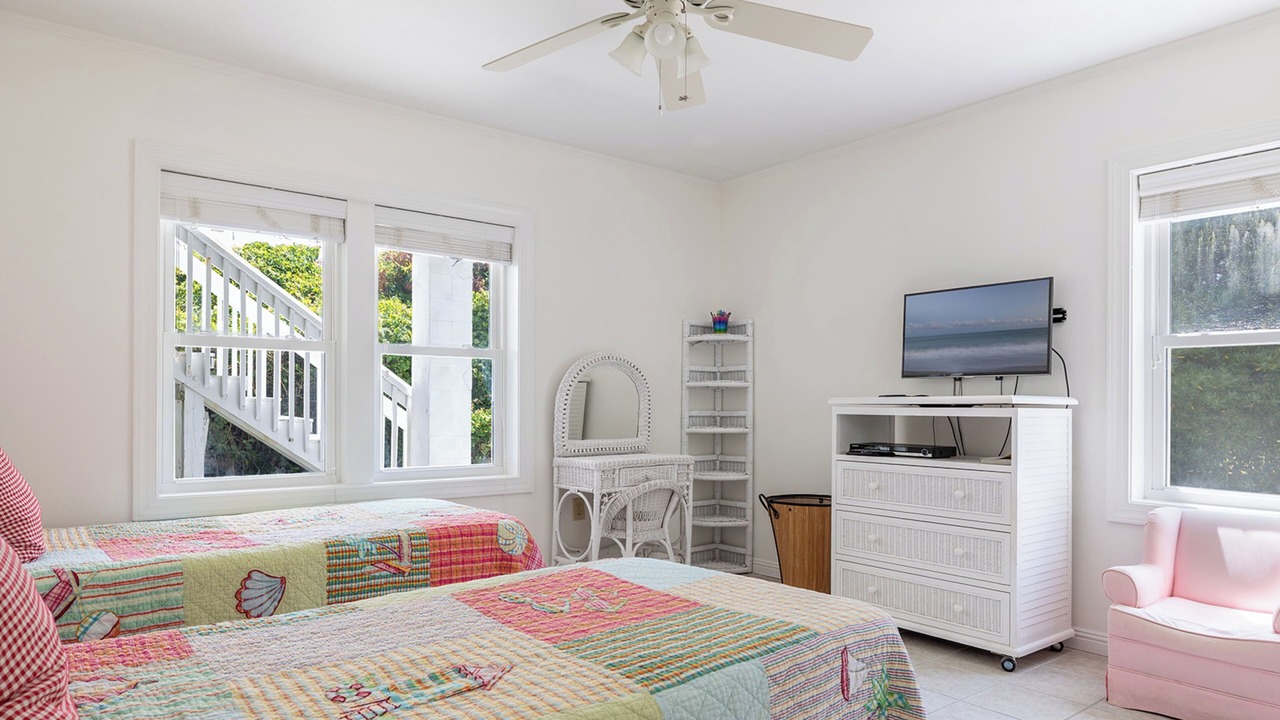 Photo of Others in Pine Knoll Shores