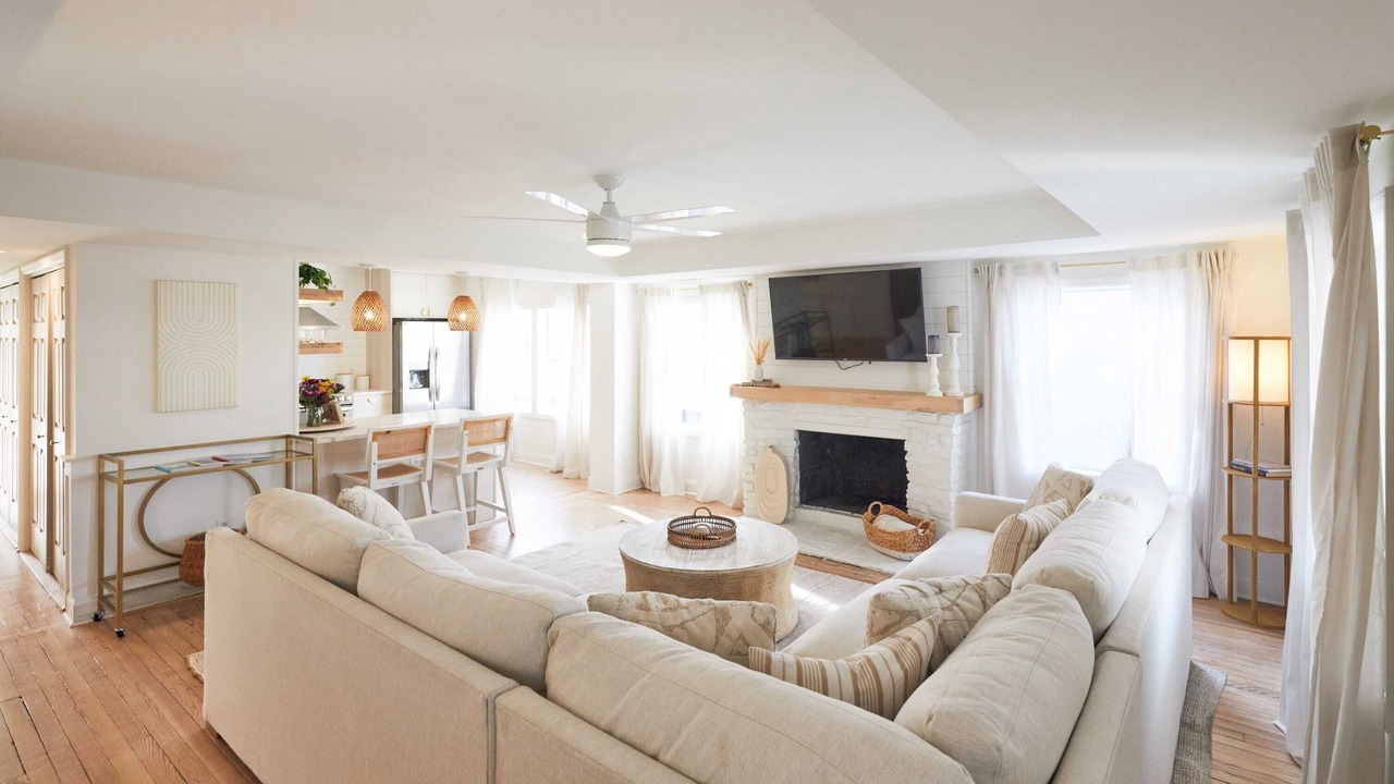 Photo of Livingroom in South End