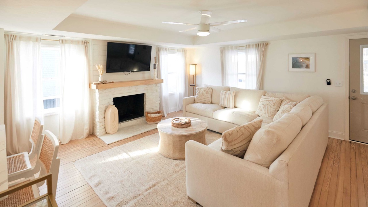 Photo of Livingroom in South End