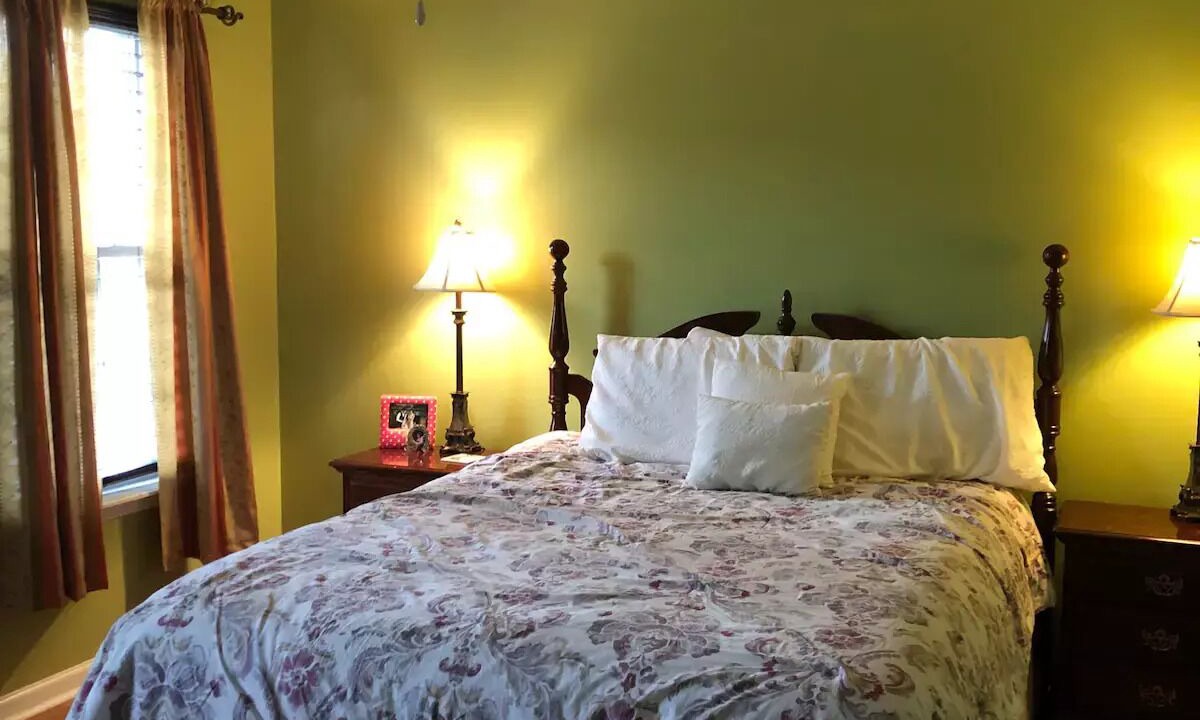 Photo of Bedroom in Augusta