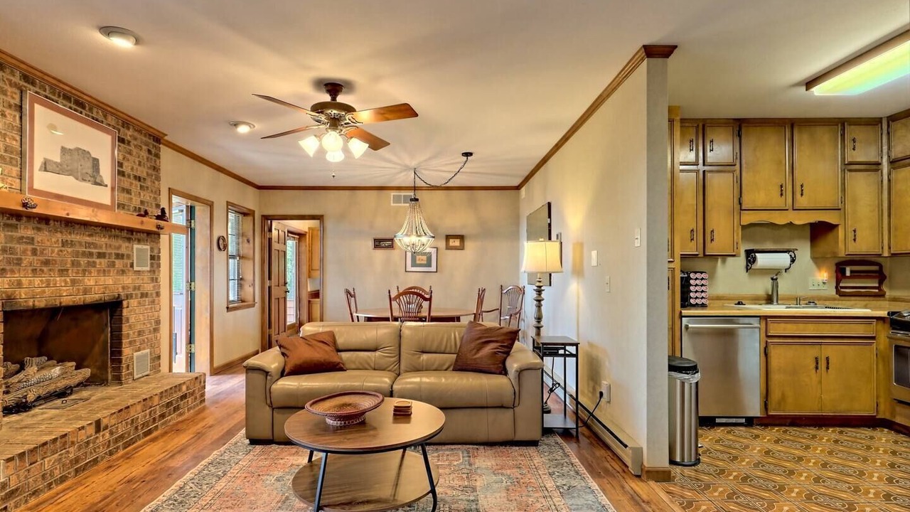 Photo of Livingroom in Franklin