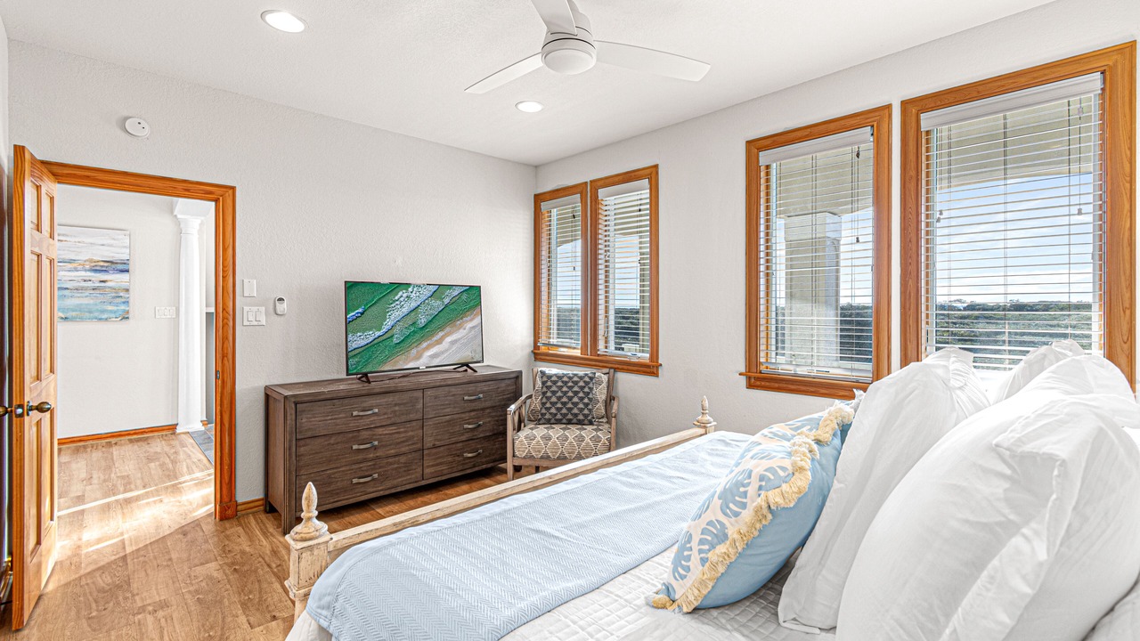 Photo of Bedroom in Corolla