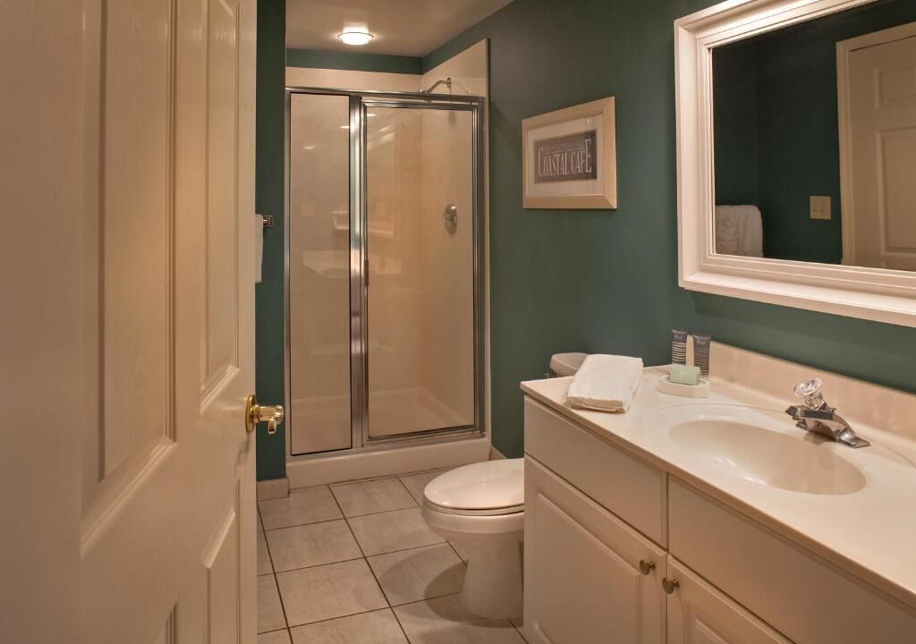 Photo of Bathroom in Shipyard Plantation