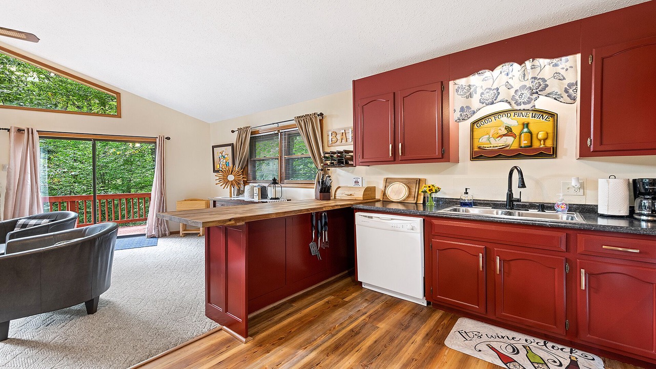 Photo of Kitchen in Maggie Valley