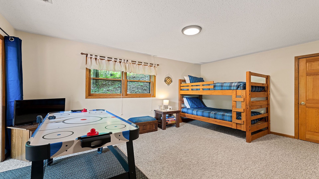Photo of Bedroom in Maggie Valley