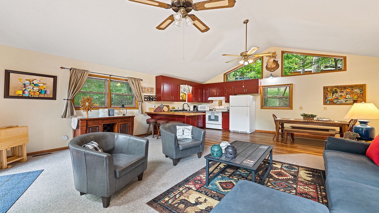 Photo of Livingroom in Maggie Valley