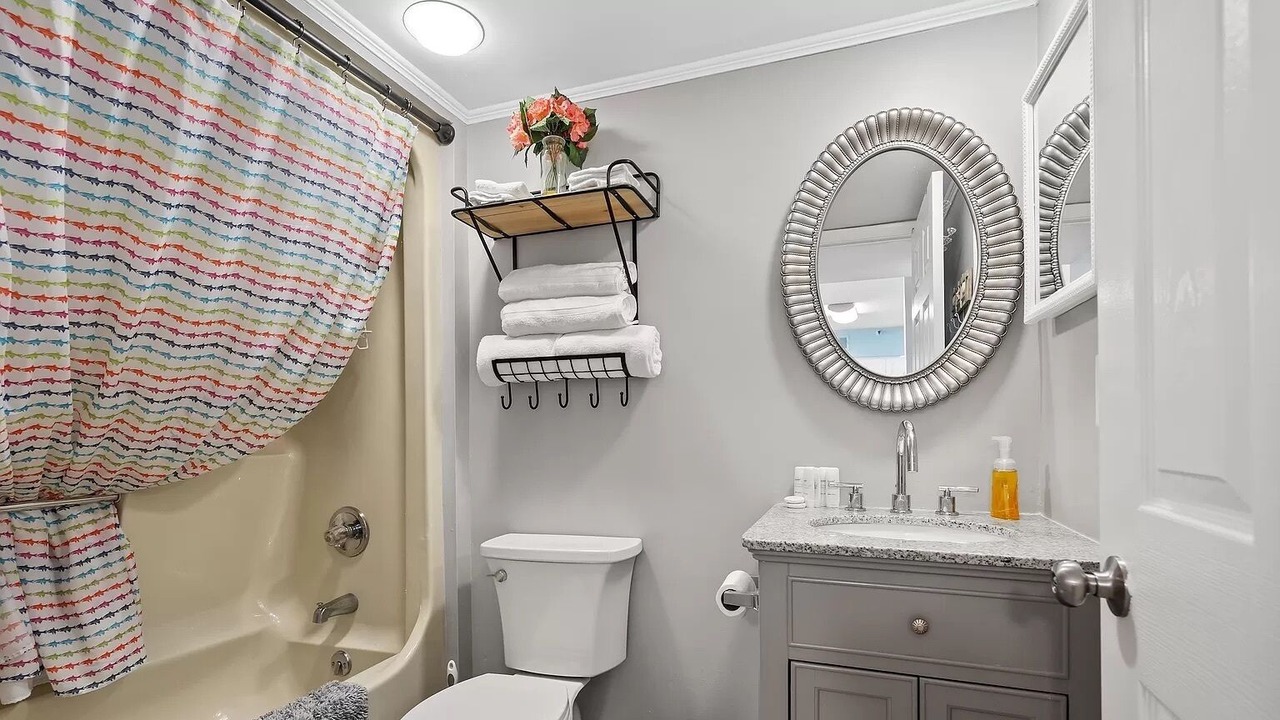 Photo of Bathroom in Ash