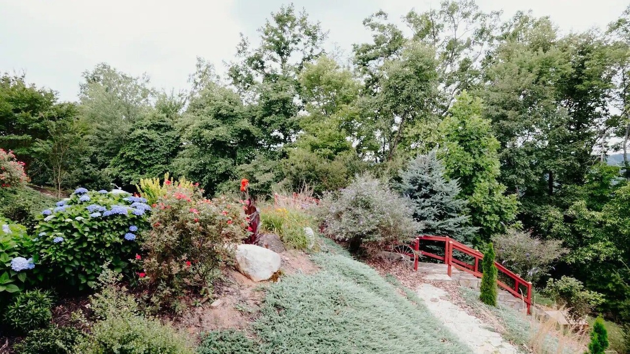 Photo of Outdoor in Bostic