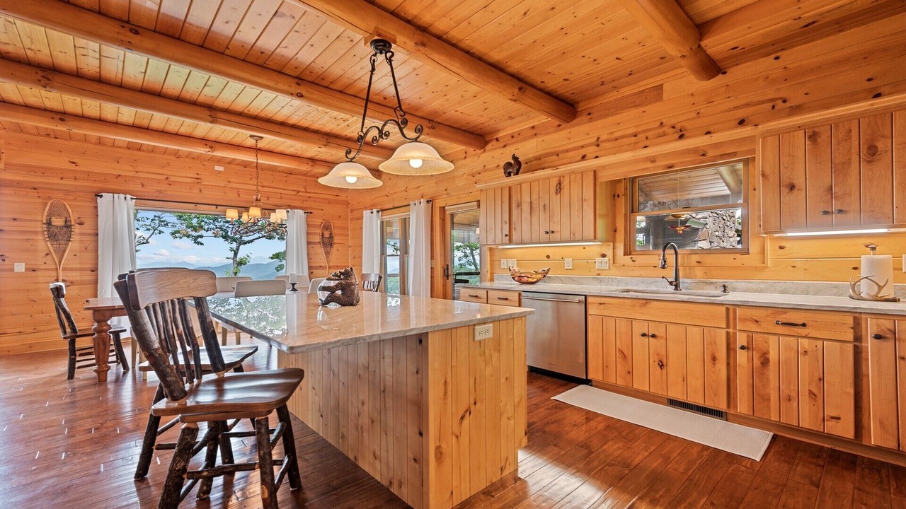 Photo of Kitchen in Maggie Valley