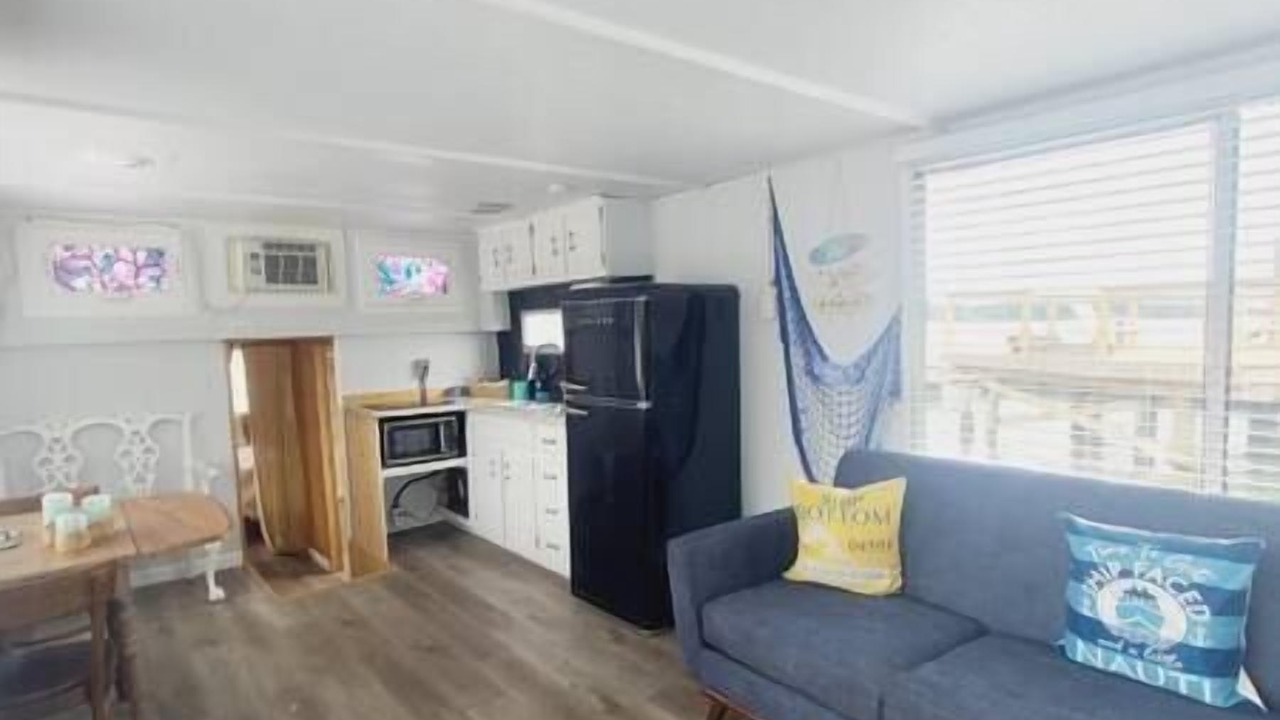 Photo of Livingroom in Steele Creek
