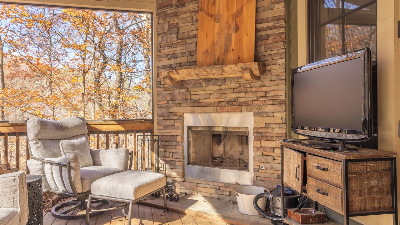Photo of Livingroom in Bear Lake Reserve
