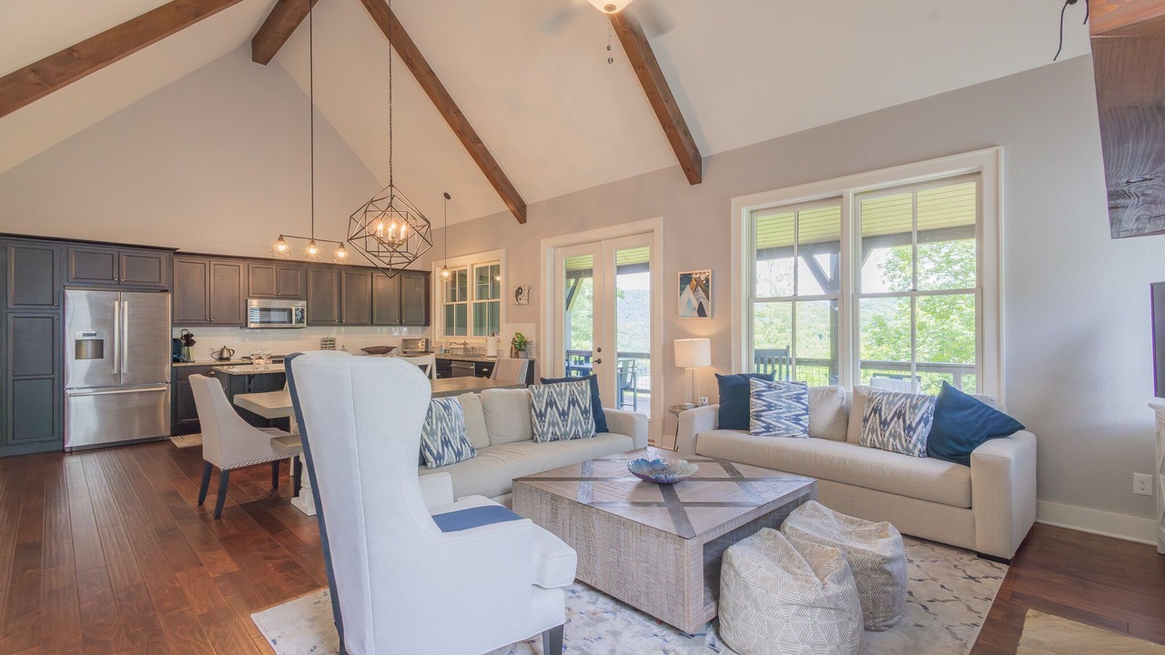 Photo of Livingroom in Bear Lake Reserve