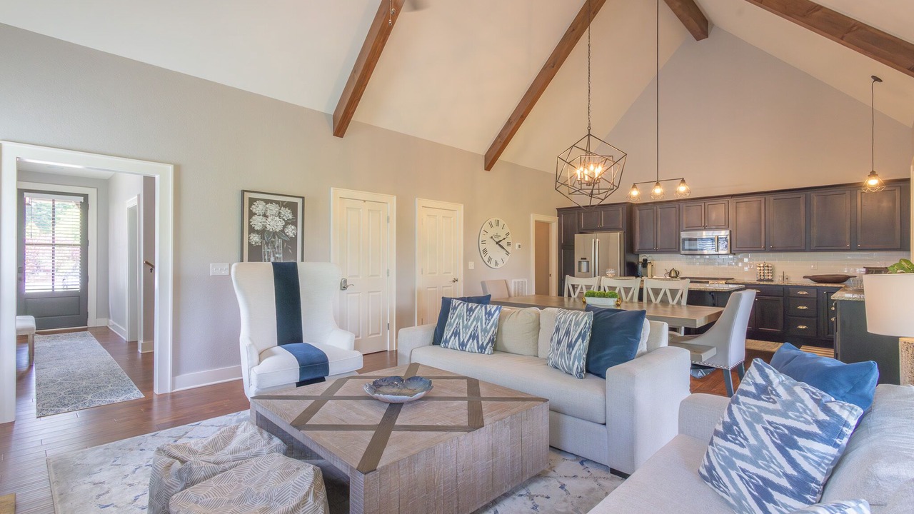 Photo of Livingroom in Bear Lake Reserve