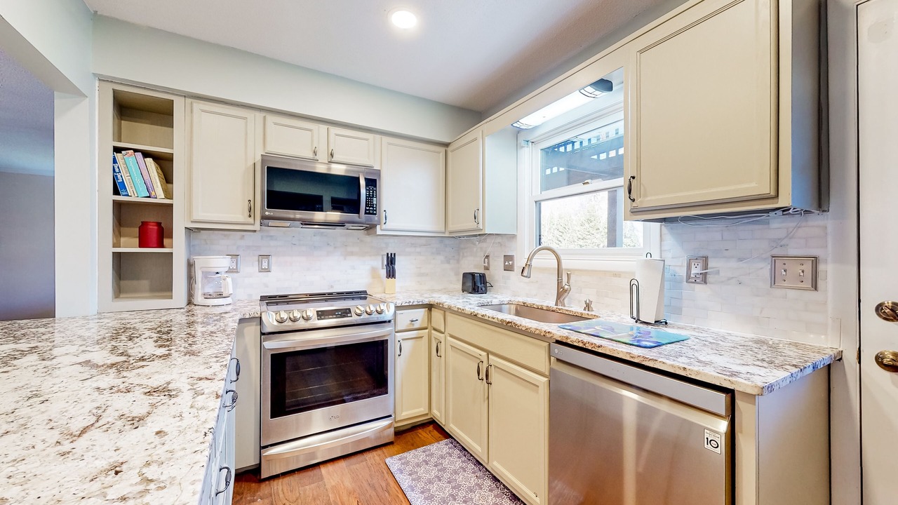 Photo of Kitchen in Lake Junaluska