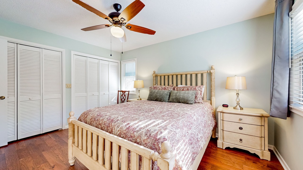 Photo of Bedroom in Lake Junaluska