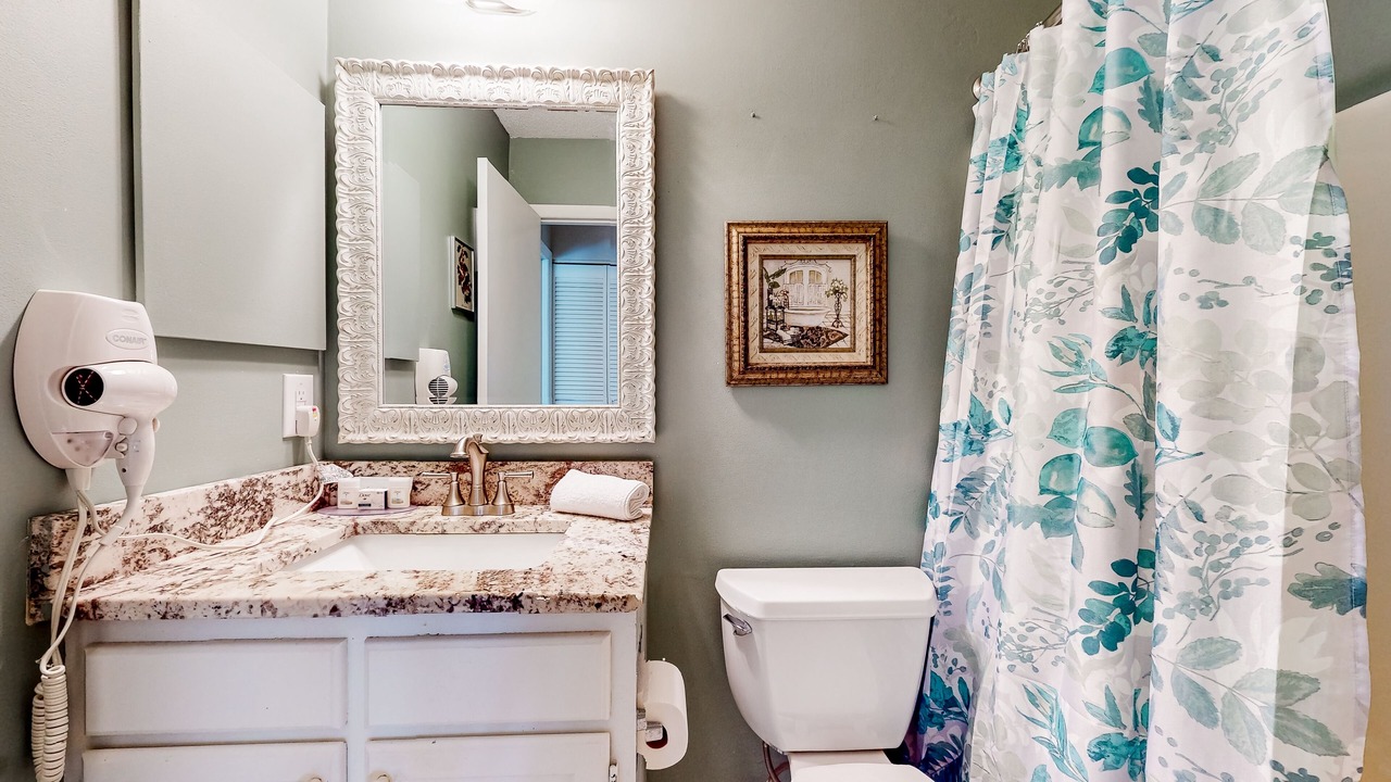 Photo of Bathroom in Lake Junaluska