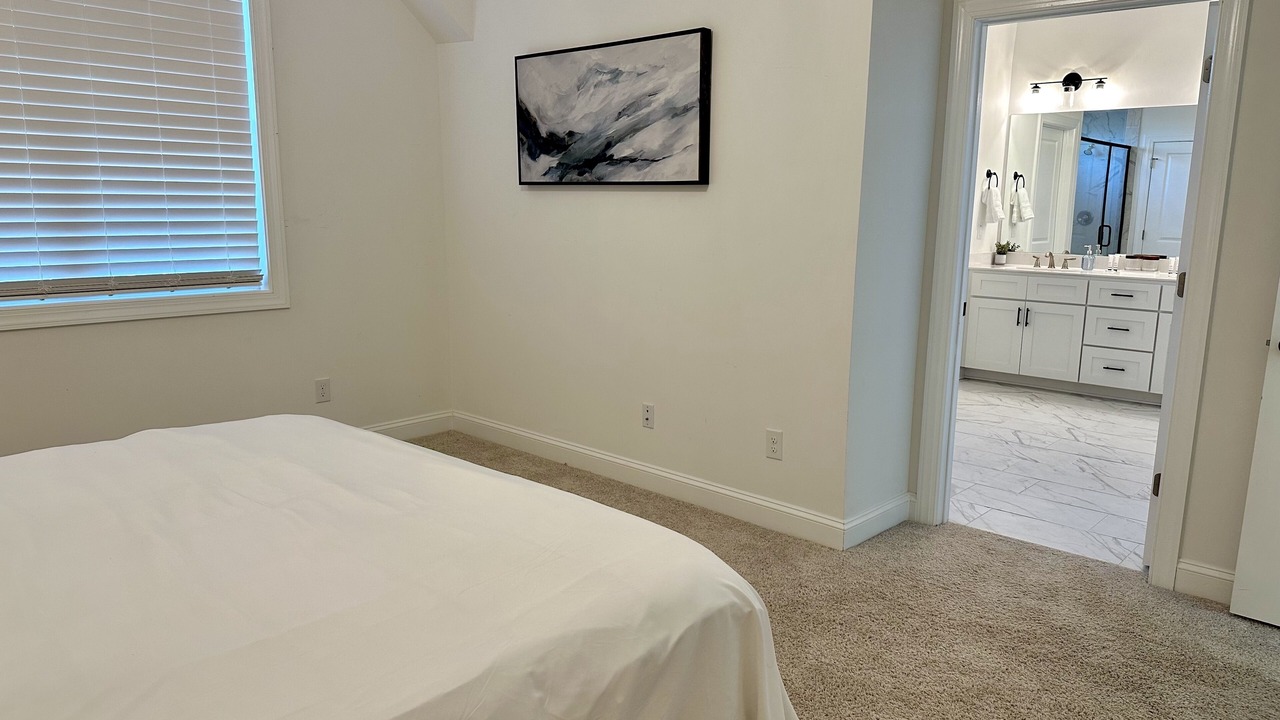 Photo of Bedroom in Garner