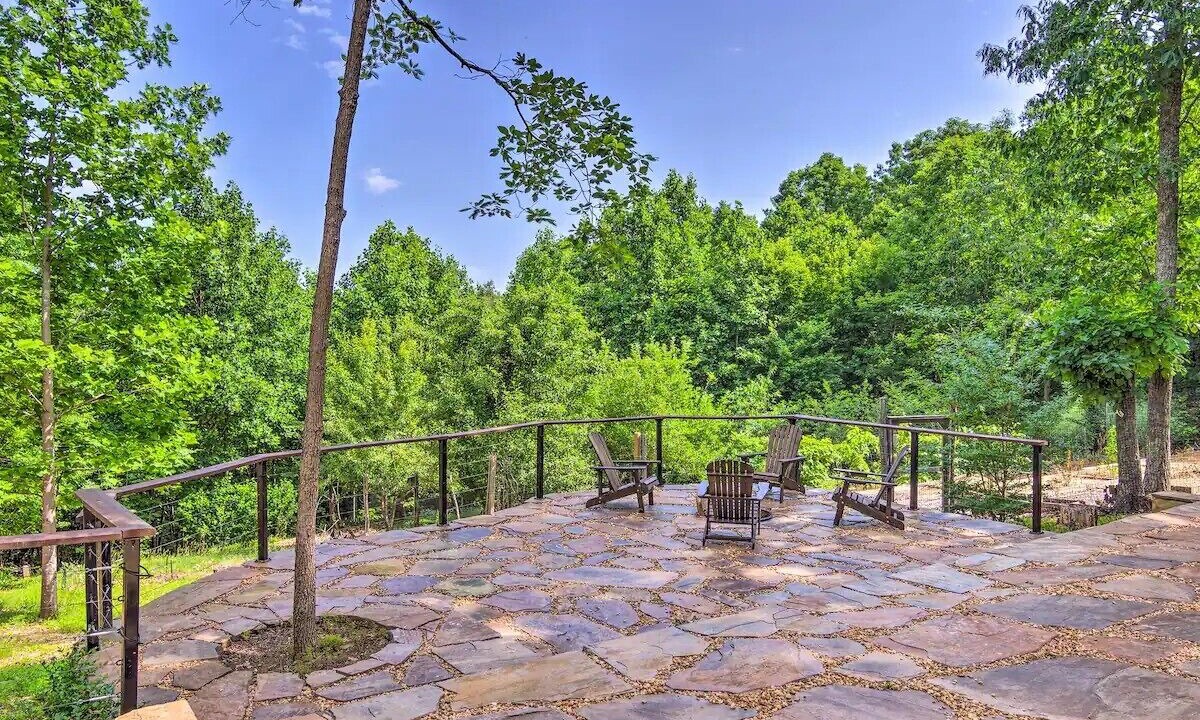 Photo of Patio Balcony in Vein Mountain