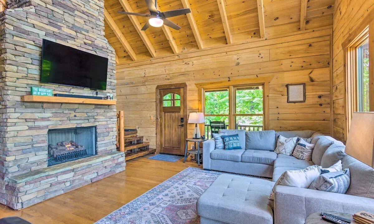 Photo of Livingroom in Vein Mountain