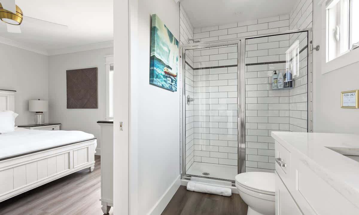 Photo of Bathroom in River District