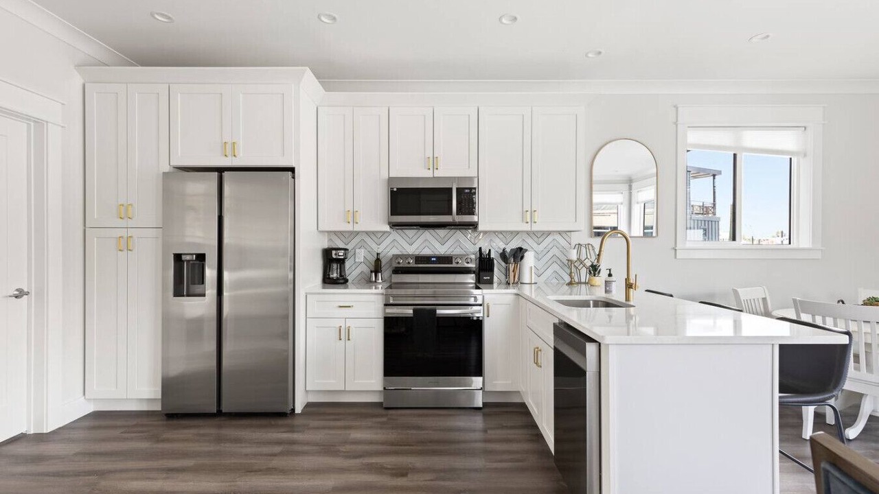 Photo of Kitchen in River District