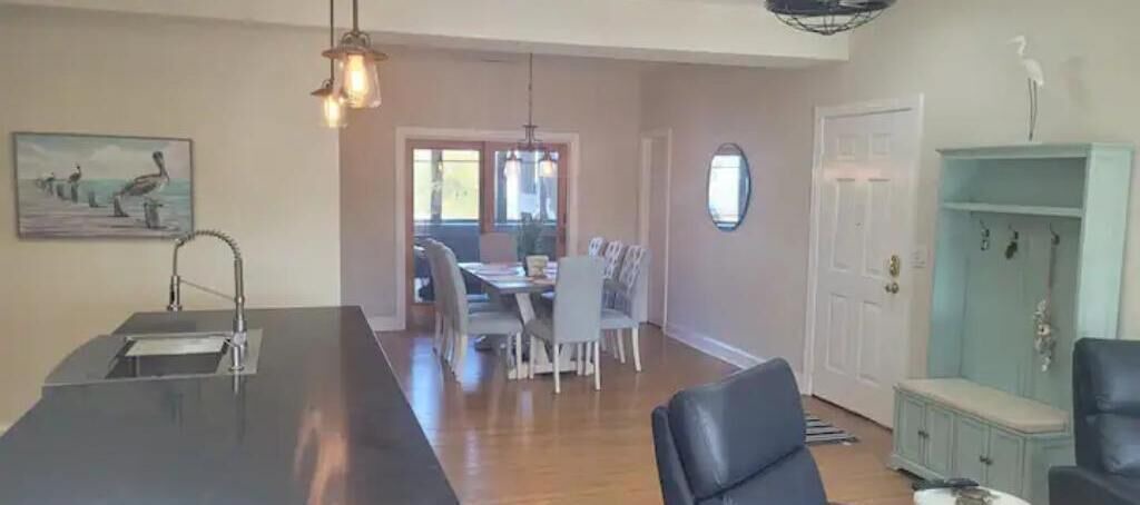 Photo of Bedroom in Manteo