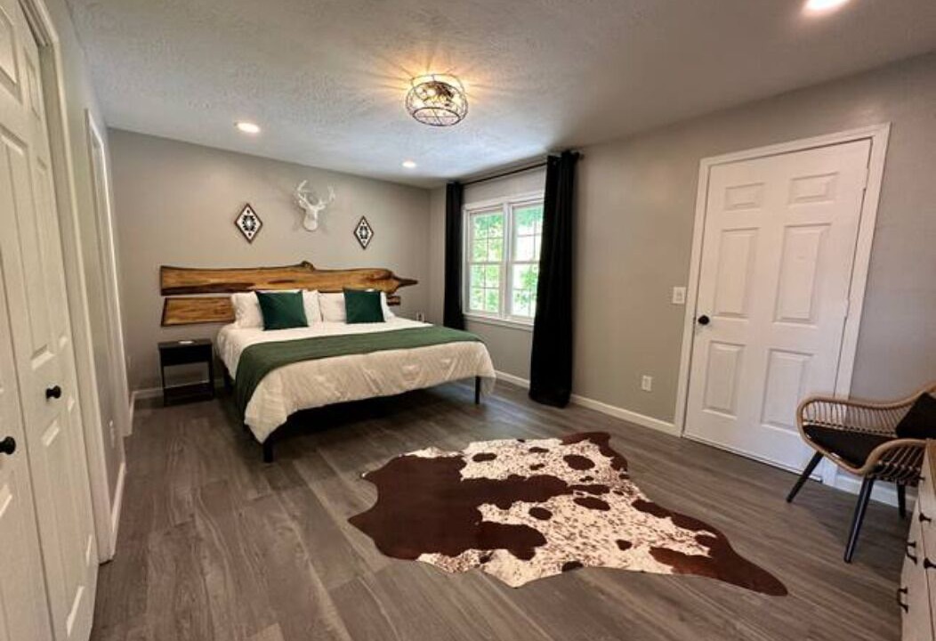 Photo of Bedroom in Sylva