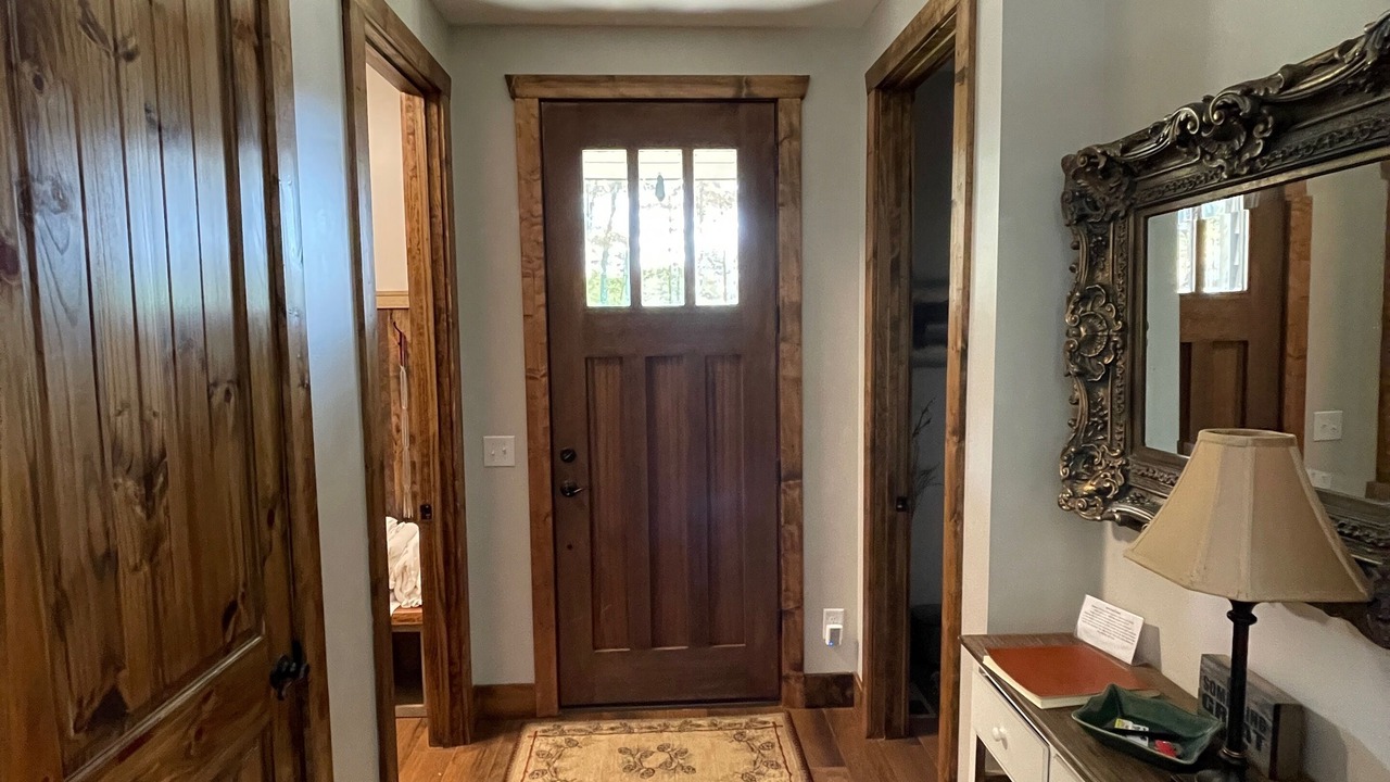 Photo of Bedroom in Glenville