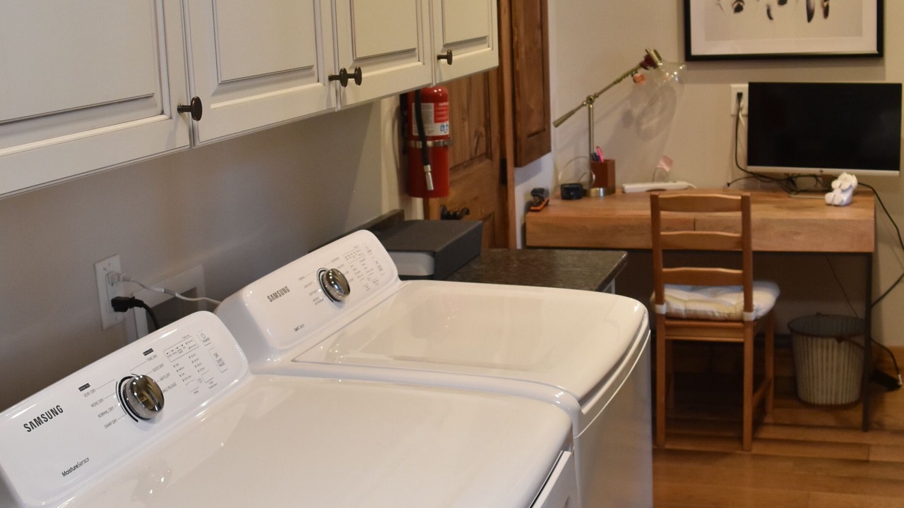 Photo of Bedroom in Glenville