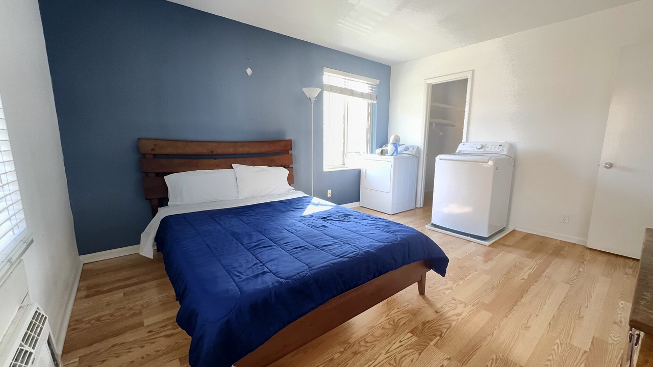 Photo of Bedroom in Hillsboro West End