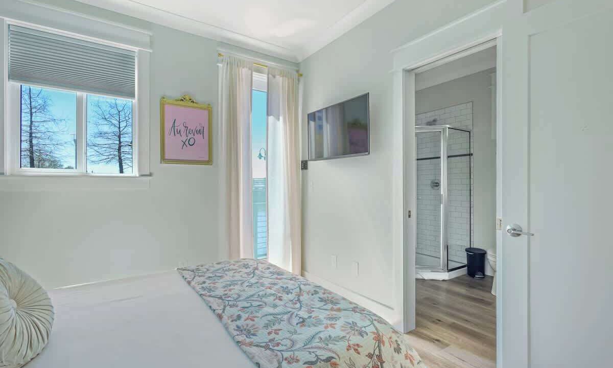 Photo of Bedroom in Wilmington Historic District
