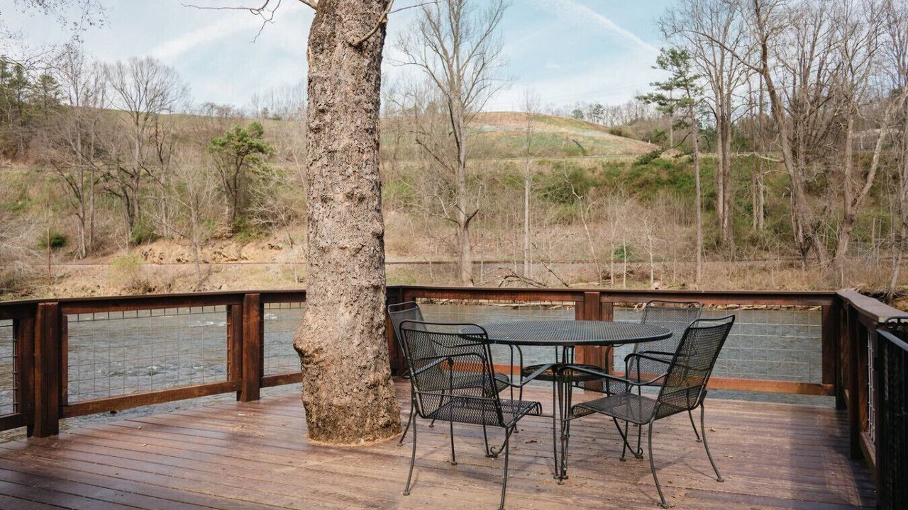 Photo of Outdoor in Dillsboro